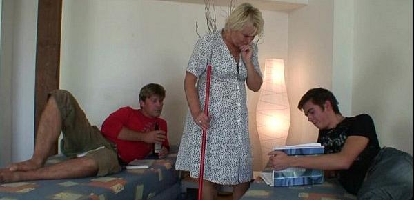  Old cleaning woman is banged by two lads